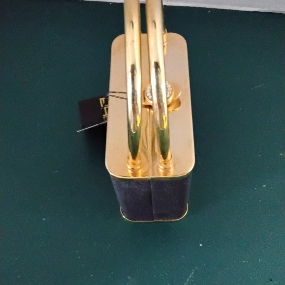 Sasha Black and Gold Women's Handbag - Picture 6 of 11